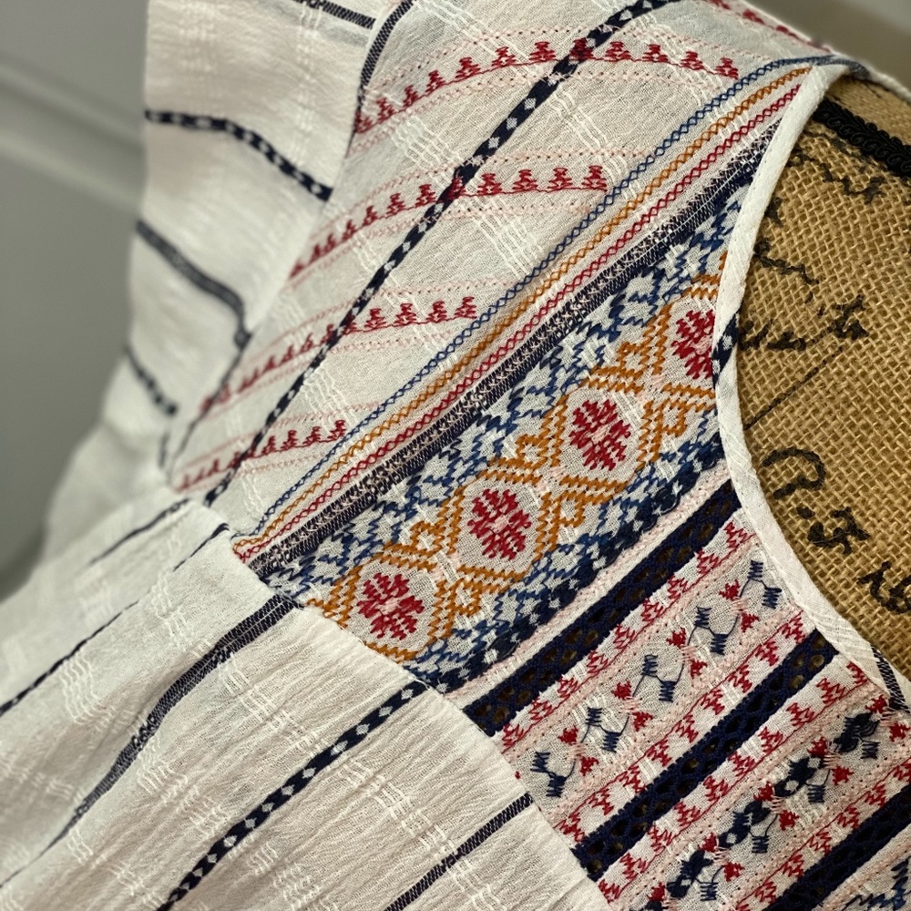 XXL Knox Rose white striped and embroidered top